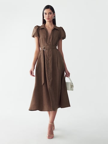 Willa Jurk 'Eliza' in Bruin