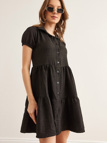 olalook Košilové šaty – černá