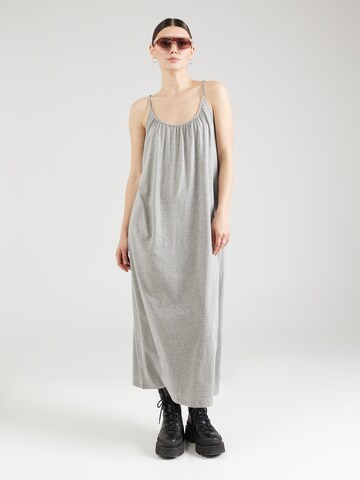 Robe 'LUNA' VERO MODA en gris : devant