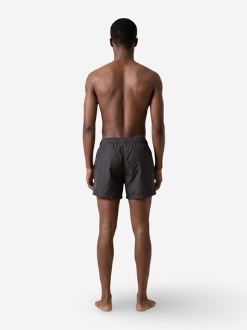 EA7 Emporio Armani - Bermudas '7M001689 AF21074' en negro