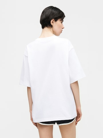 ADIDAS ORIGINALS - Camiseta talla grande 'Essential' en blanco