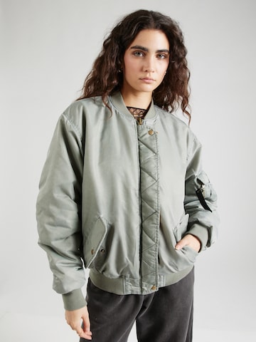 BDG Urban Outfitters Φθινοπωρινό και ανοιξιάτικο μπουφάν σε πράσινο: μπροστά