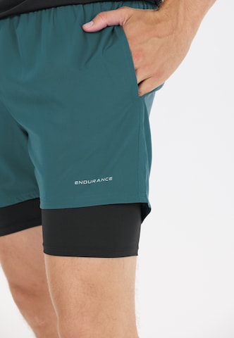 ENDURANCE Regular Shorts 'Kros' in Grün