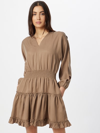 Rochie 'Lauren' STEFFEN SCHRAUT pe maro, Vizualizare model