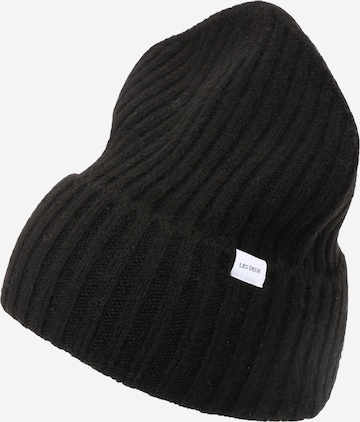 Les Deux Beanie 'Wells' in Black: front