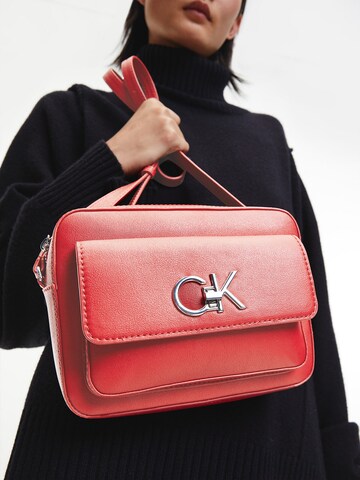 Sac à bandoulière Calvin Klein en rouge