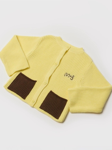 Maru + Bo Cardigan 'CARDIGAN WITH CONTRAST COLOR POCKETS' i gul