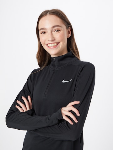 NIKE - Camiseta funcional 'Pacer' en negro