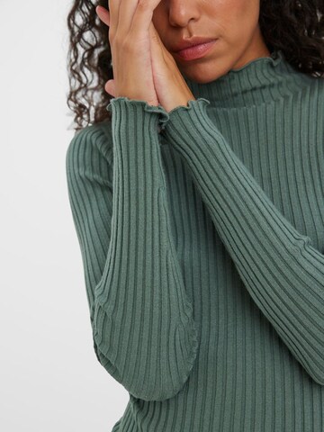 VERO MODA Sweater in Green
