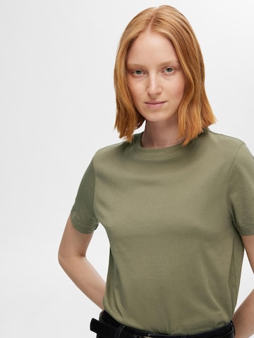 SELECTED T-Shirt 'SLFMYESSENTIAL' in Grün