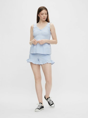 PIECES Regular Shorts in Blau