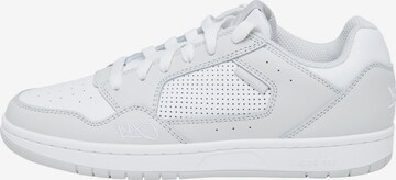 K1X Sneakers in White: front