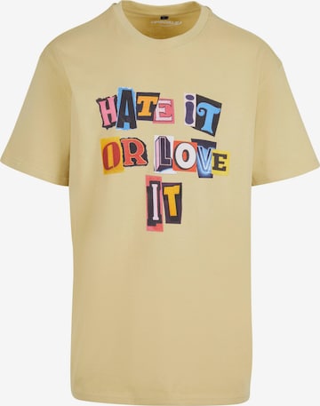 MT Upscale Shirt 'Hate it or Love it' in Geel: voorkant