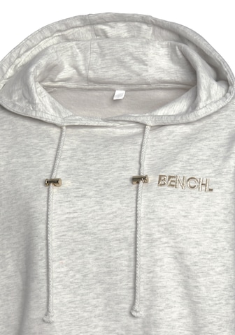 BENCH Sweatshirt i grå