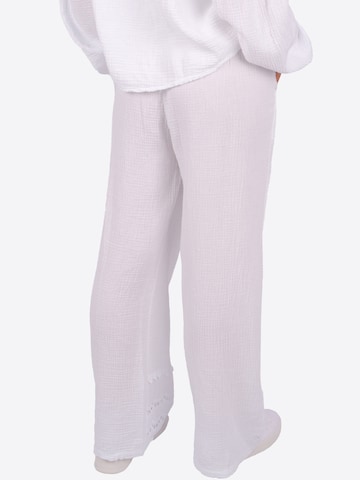 Seasons of April Wide leg Broek 'Ines' in Wit