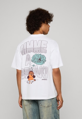 MARKET Shirt 'Gimme A Break' in White: front