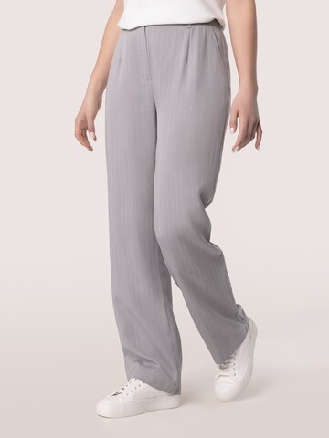 regular Pantaloni di Quiosque in grigio