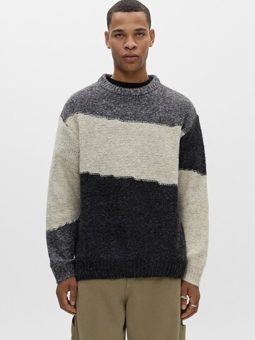 Pull&Bear Pullover in Grau: predná strana