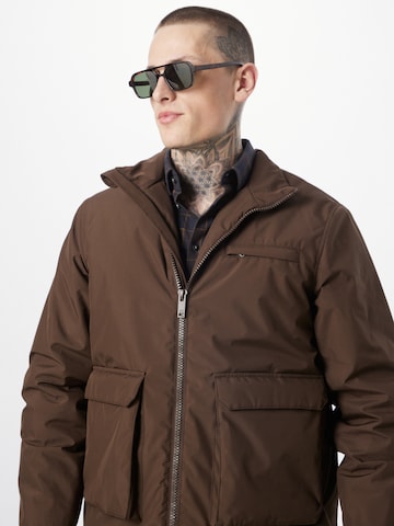 Casual Friday Between-Season Jacket in Brown