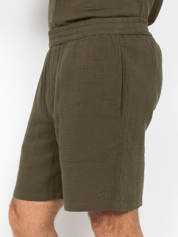 Regular Pantalon Schott NYC en vert