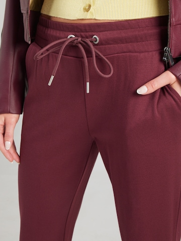 Coupe slim Pantalon 'Ny44la' ZABAIONE en rouge