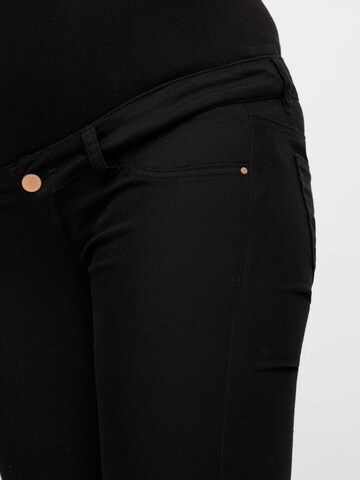 MAMALICIOUS Slimfit Jeans 'JULIANE' in Zwart