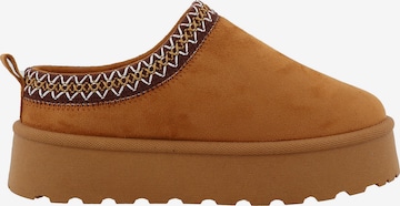 TOM TAILOR - Zapatillas de casa en marrón: frente