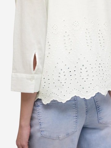 Maglietta 'SOL_Rising shiffley shirtcollar blouse 346279' di STREET ONE in bianco