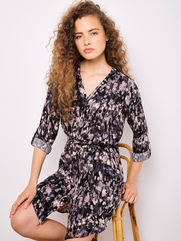 Robe Apricot en gris : devant
