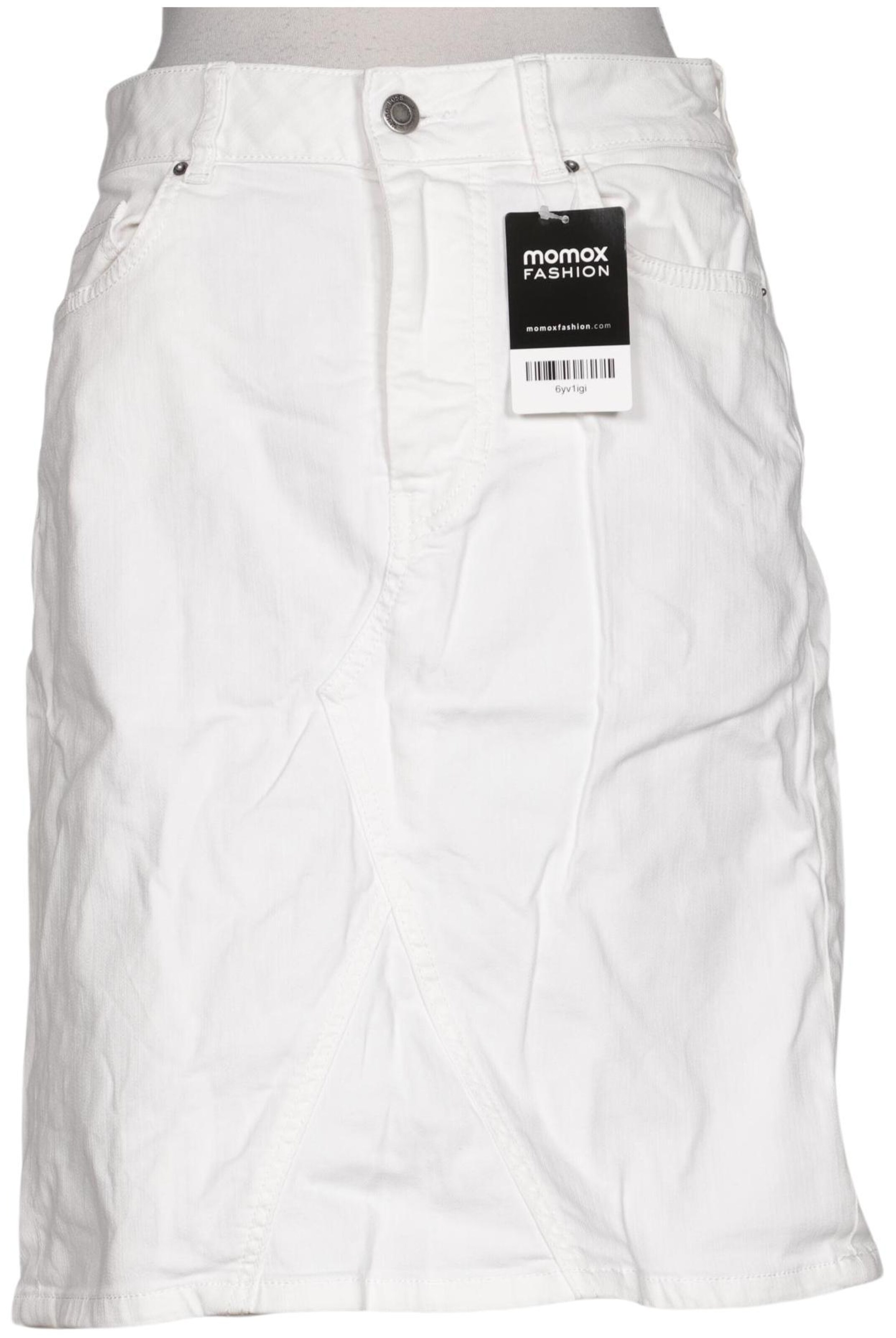 BOSS Rock S in Weiß: Vorderseite