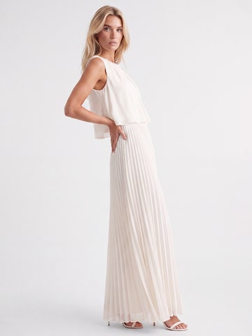 APART Evening Dress in White