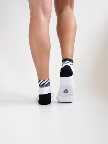 INCYLENCE Sportsocken 'ANGLES SHORT' in Weiß
