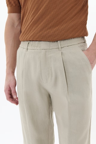 Regular Pantalon à pince 'Fisher' Matinique en beige