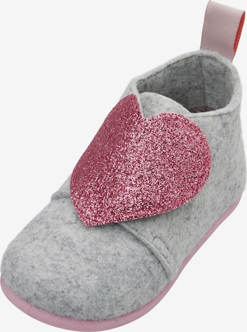 Pantoufle 'Herz' PLAYSHOES en gris : devant