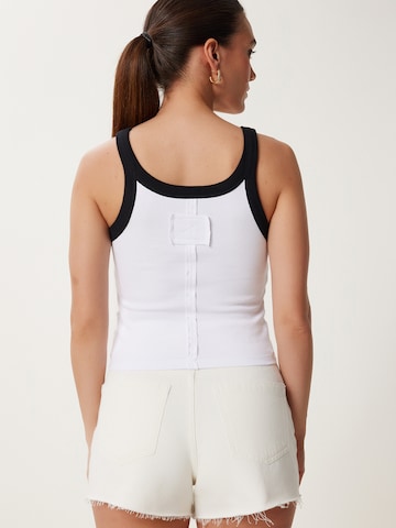 Haut Happiness İstanbul en blanc