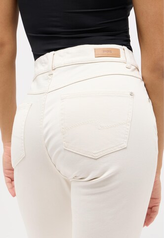 Coupe slim Jean 'Cici' Angels en blanc