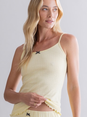 Hey Honey Top 'Pointelle Top Pastel Yellow' in Geel: voorkant