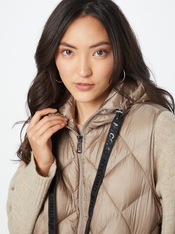 Gilet 'GINA' di No. 1 Como in marrone