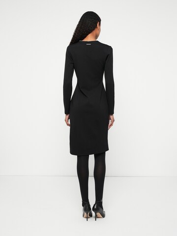 Karl Lagerfeld - Vestido en negro