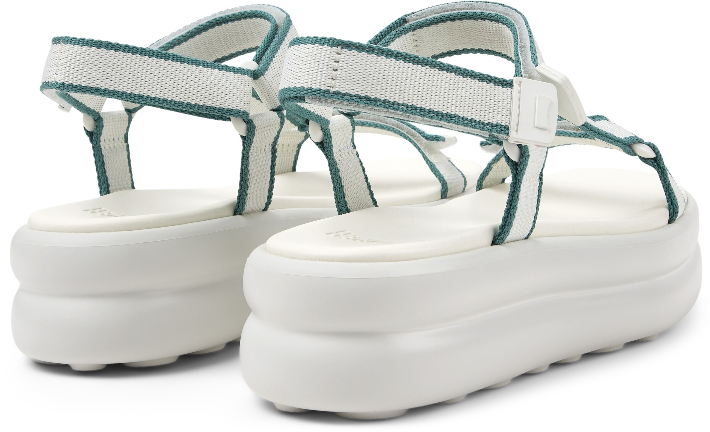 Sandalo 'Pelotas Flota Up' di CAMPER in bianco