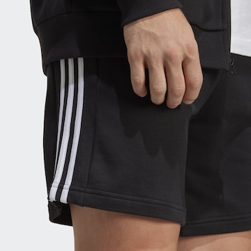 ADIDAS SPORTSWEAR Regular Sportshorts 'Essentials' in Schwarz