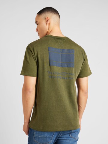 Tommy Jeans - Camiseta 'ESSENTIAL' en verde: frente