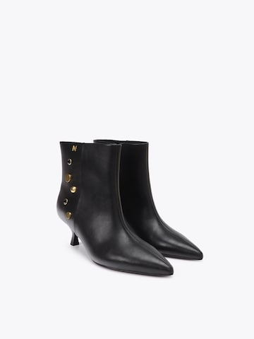 Lola Casademunt - Botas pelo tornozelo em preto