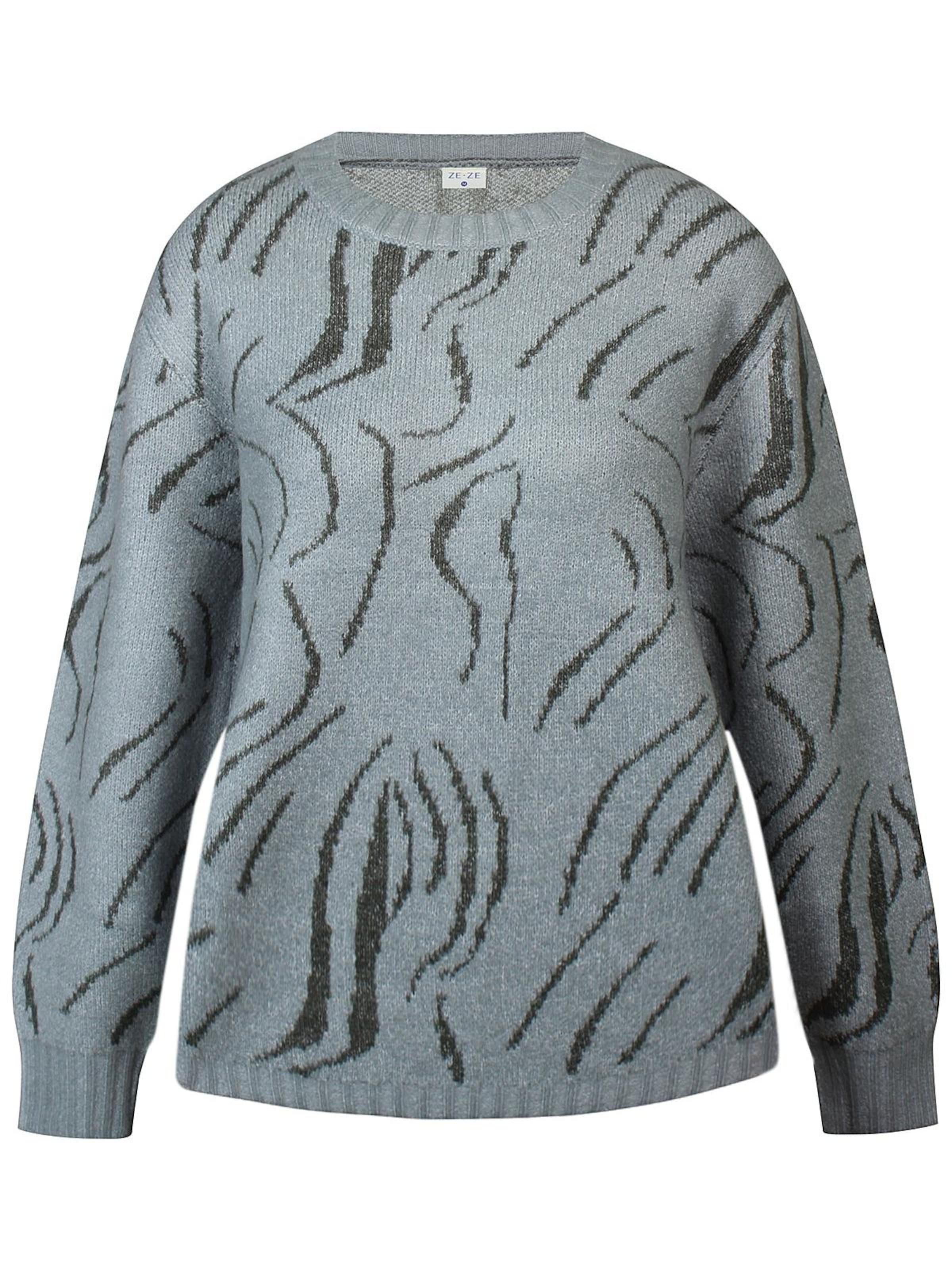 ze-ze Trui 'Catri 051' in Groen: voorkant