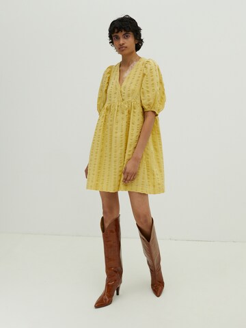 EDITED Φόρεμα 'Hattie' σε κίτρινο: μπροστά