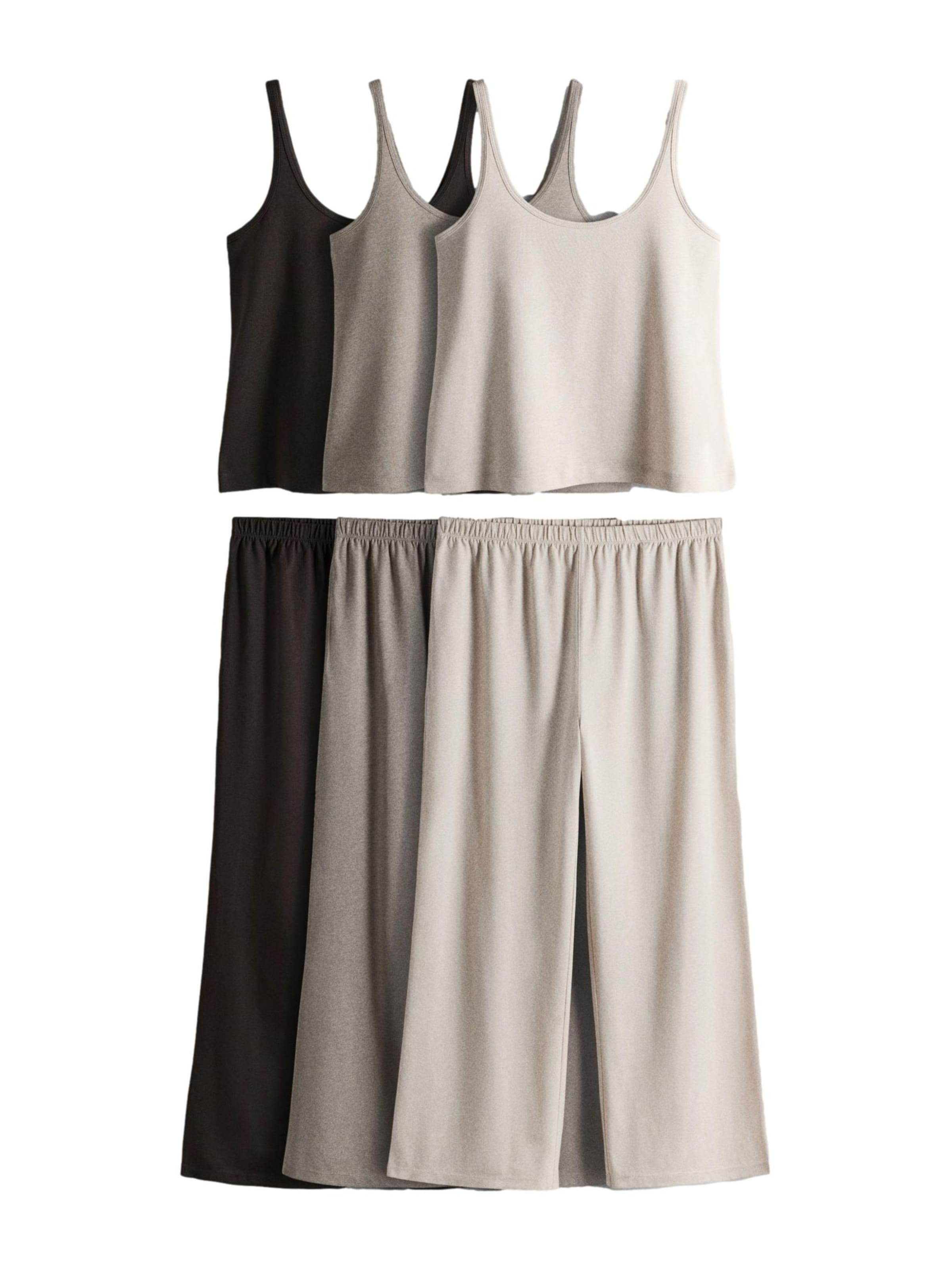 The Set Pyjama 'Essentials' in Grijs: voorkant