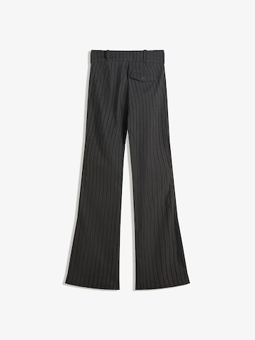 Bershka Flared Hose in Grau
