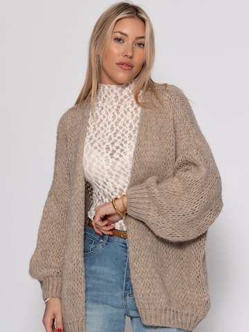 SASSYCLASSY Oversizestrickjacke‌‌‌‌‌‌‌‌‌‌ in Beige: Vorderseite