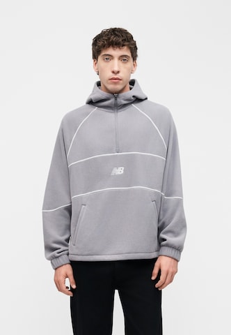 new balance Trui 'Trackside' in Grijs: voorkant