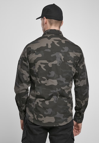 Slim fit Camicia di Brandit in verde